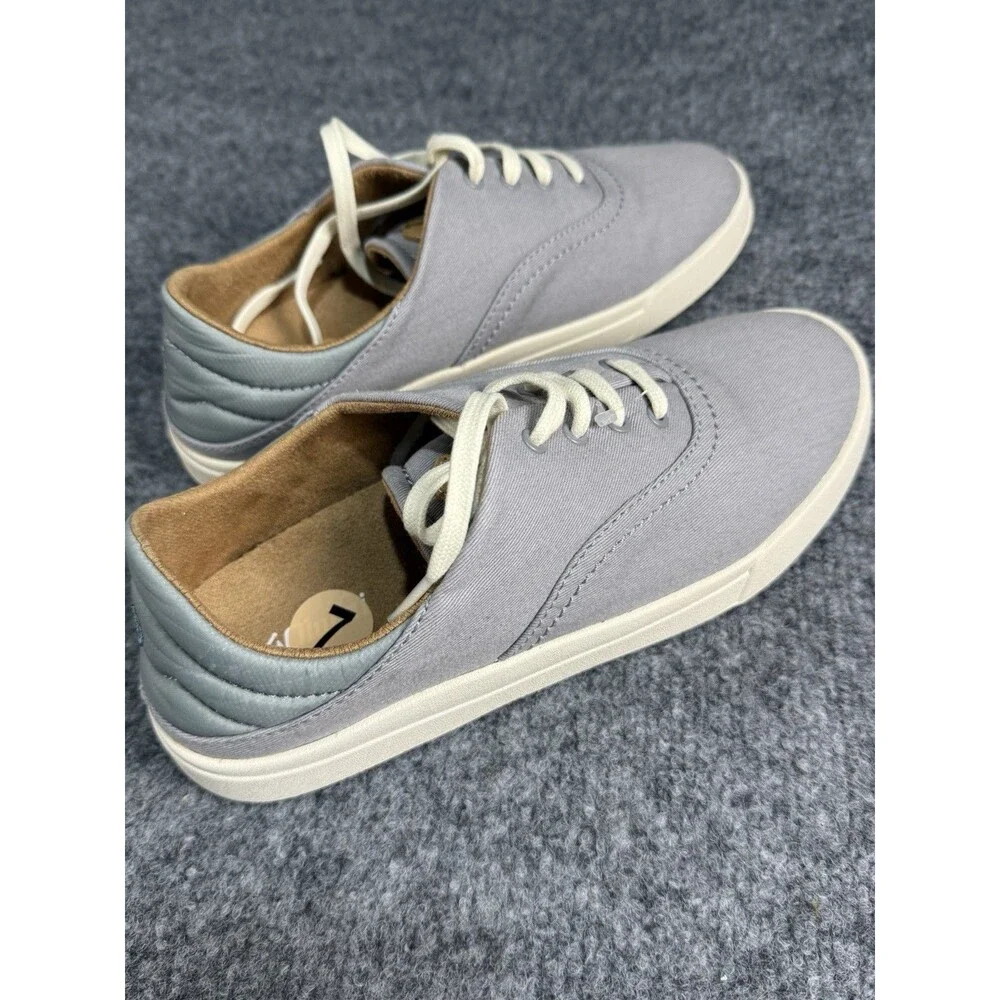 OluKai Kohu Women’s Sneakers – Mist Grey – Size 7 – Lightweight Canvas – NWOT
